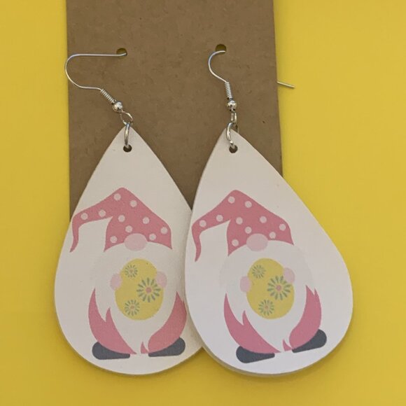 Easter Egg Earring, Gnome Dwarf Elf Earring, Easter Basket Earring, Gift Idea - Picture 1 of 4